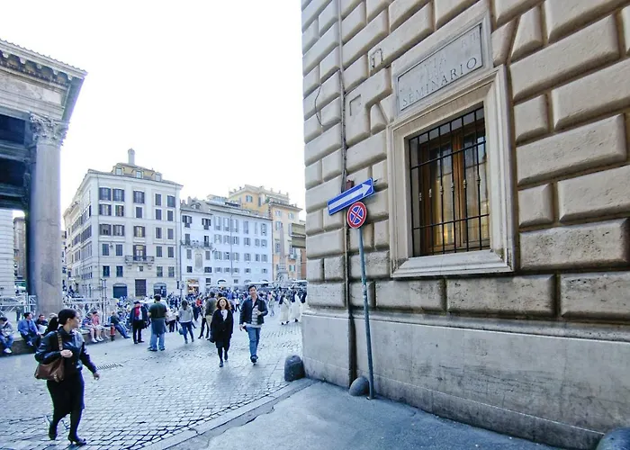 アパート Luxury Pantheon ローマ