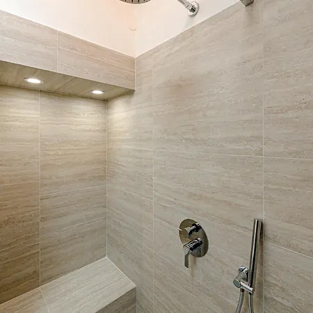 Luxury Pantheon Apartment