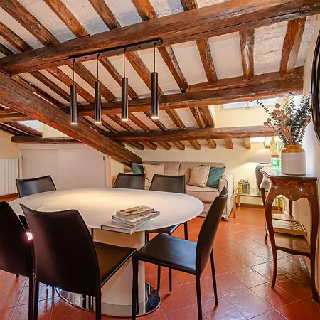 Luxury Pantheon Apartamento *